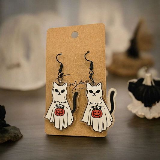 Trick-or-treating Ghost Kitty