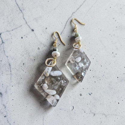 Geometric Quartz Pebbles Dangle Earrings